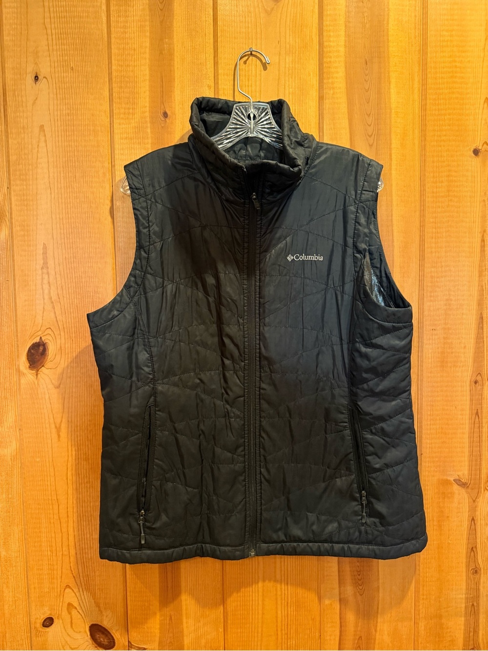 Columbia Black Omni-Heat Insulated Vest with Blue Trim